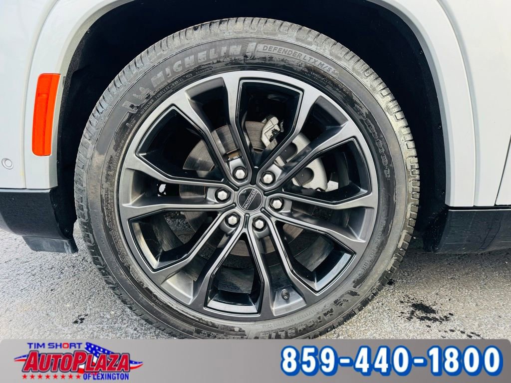 Used 2024 Jeep Grand Wagoneer Series II w/ Quick Order Packagew 28T image 6