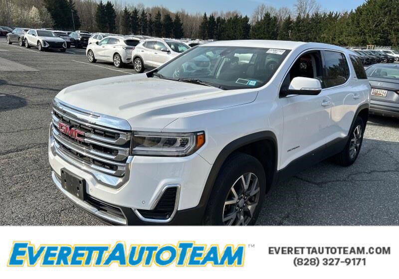 Used 2023 GMC Acadia SLE image 1