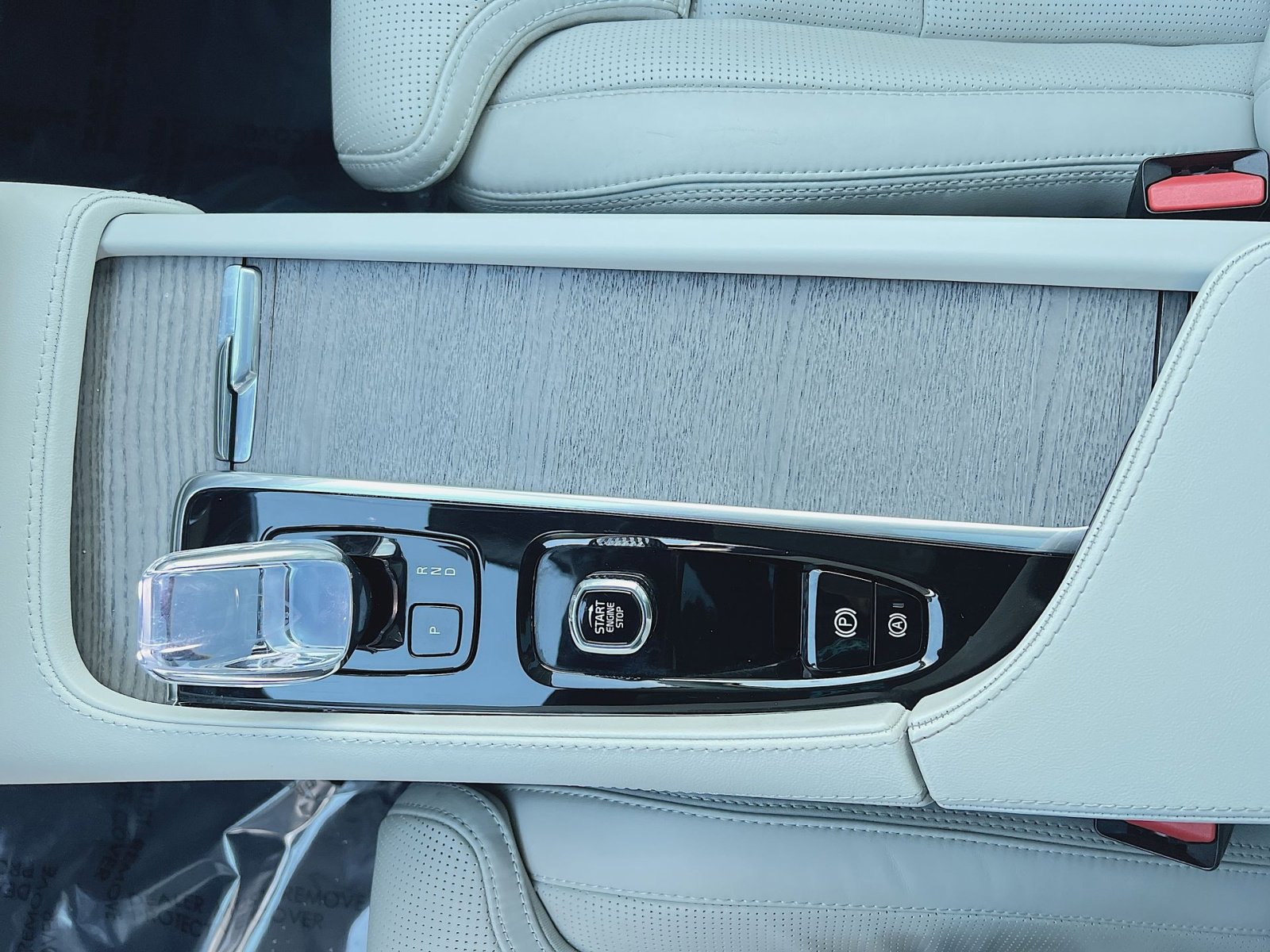 Certified 2023 Volvo XC90 T8 Ultimate image 23