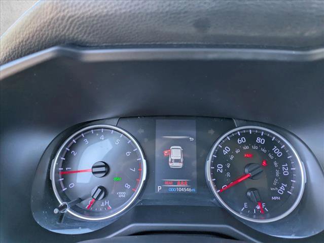 Used 2021 Toyota RAV4 XLE Premium image 11