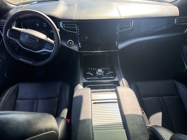 Used 2023 Jeep Wagoneer Series II w/ Convenience Group I image 9