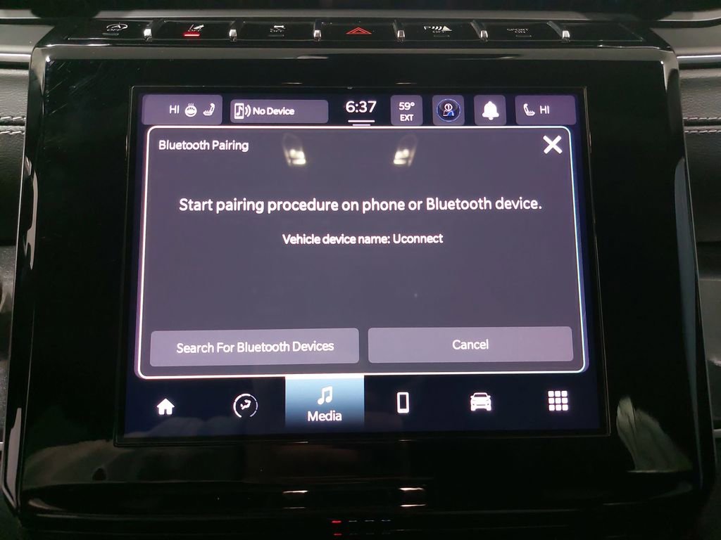 Used 2023 Jeep Grand Cherokee L Laredo image 25