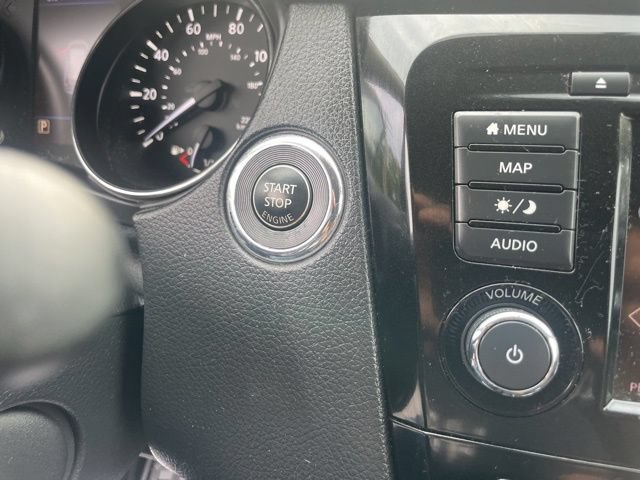 Used 2018 Nissan Rogue SV w/ Premium Package AWD/4WD image 26