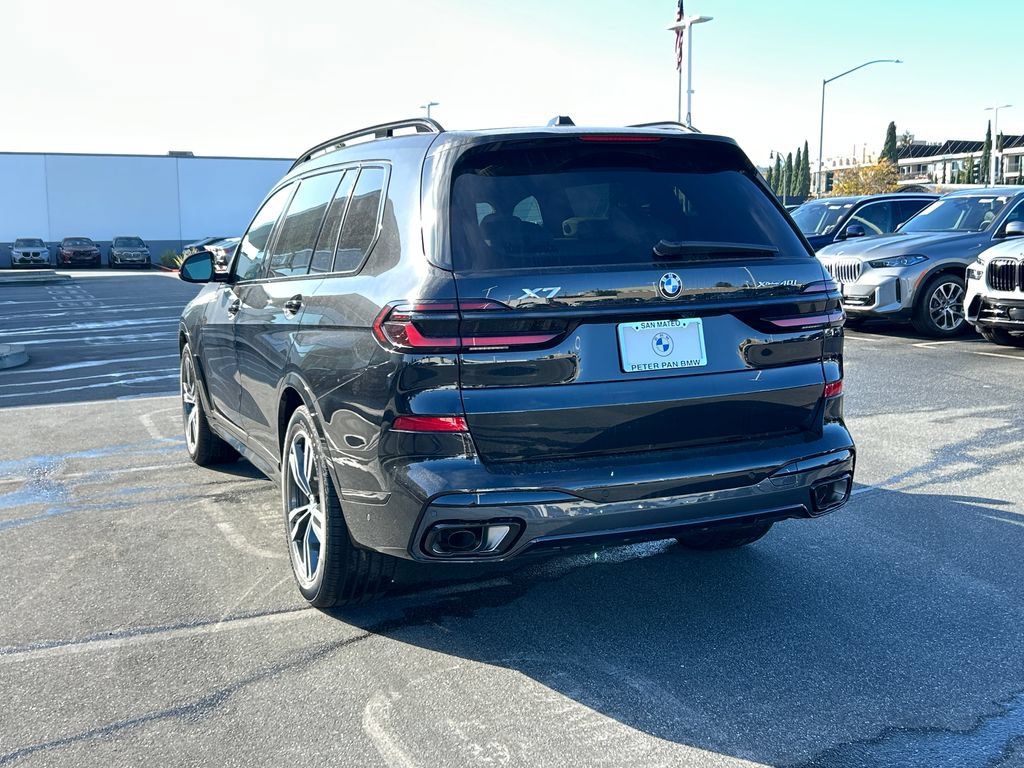 New 2027 BMW X7 xDrive40i w/ M Sport Package AWD/4WD image 3