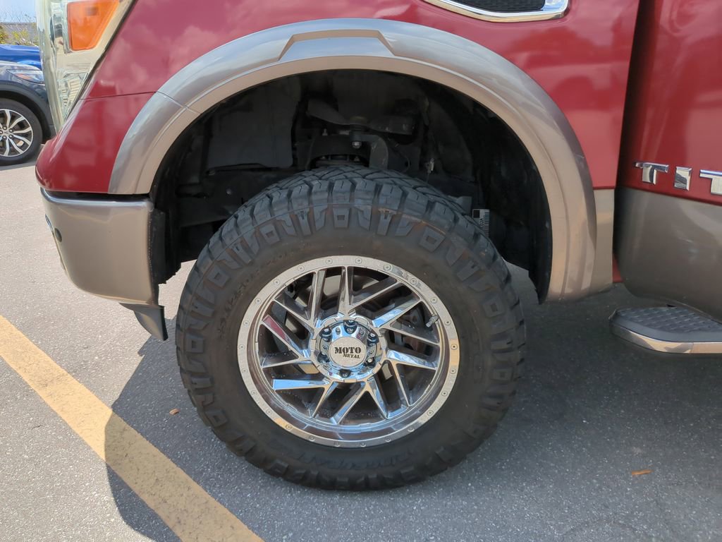 Used 2017 Nissan Titan Platinum Reserve RWD image 34