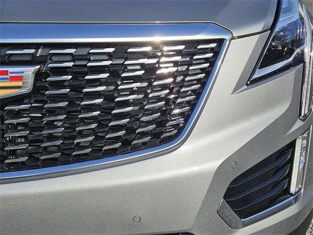 New 2026 Cadillac XT5 Luxury image 10