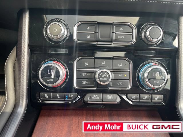 Used 2023 GMC Yukon Denali Ultimate AWD/4WD image 26