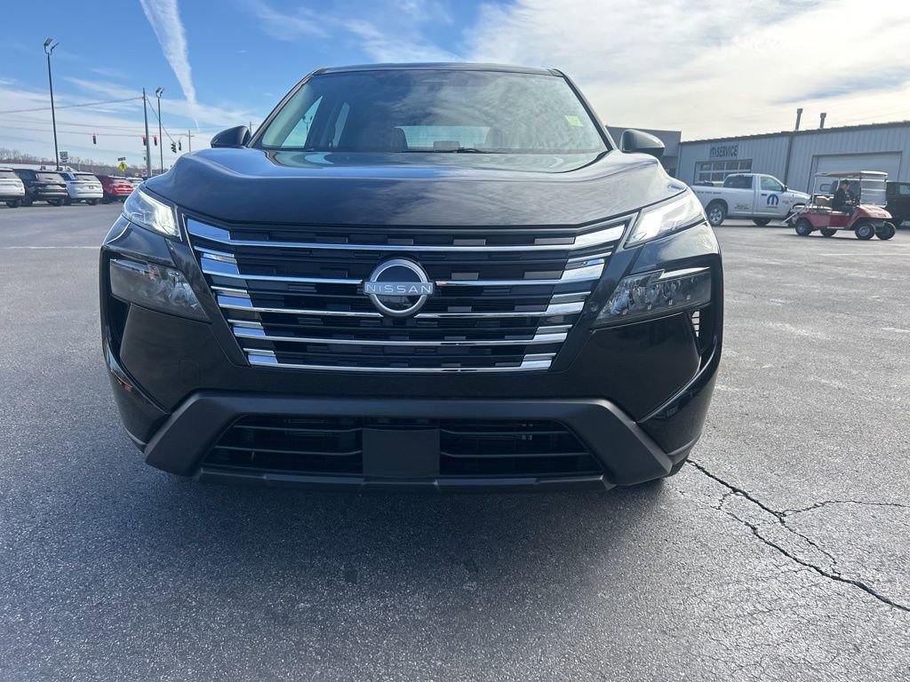 Used 2025 Nissan Rogue SV image 10