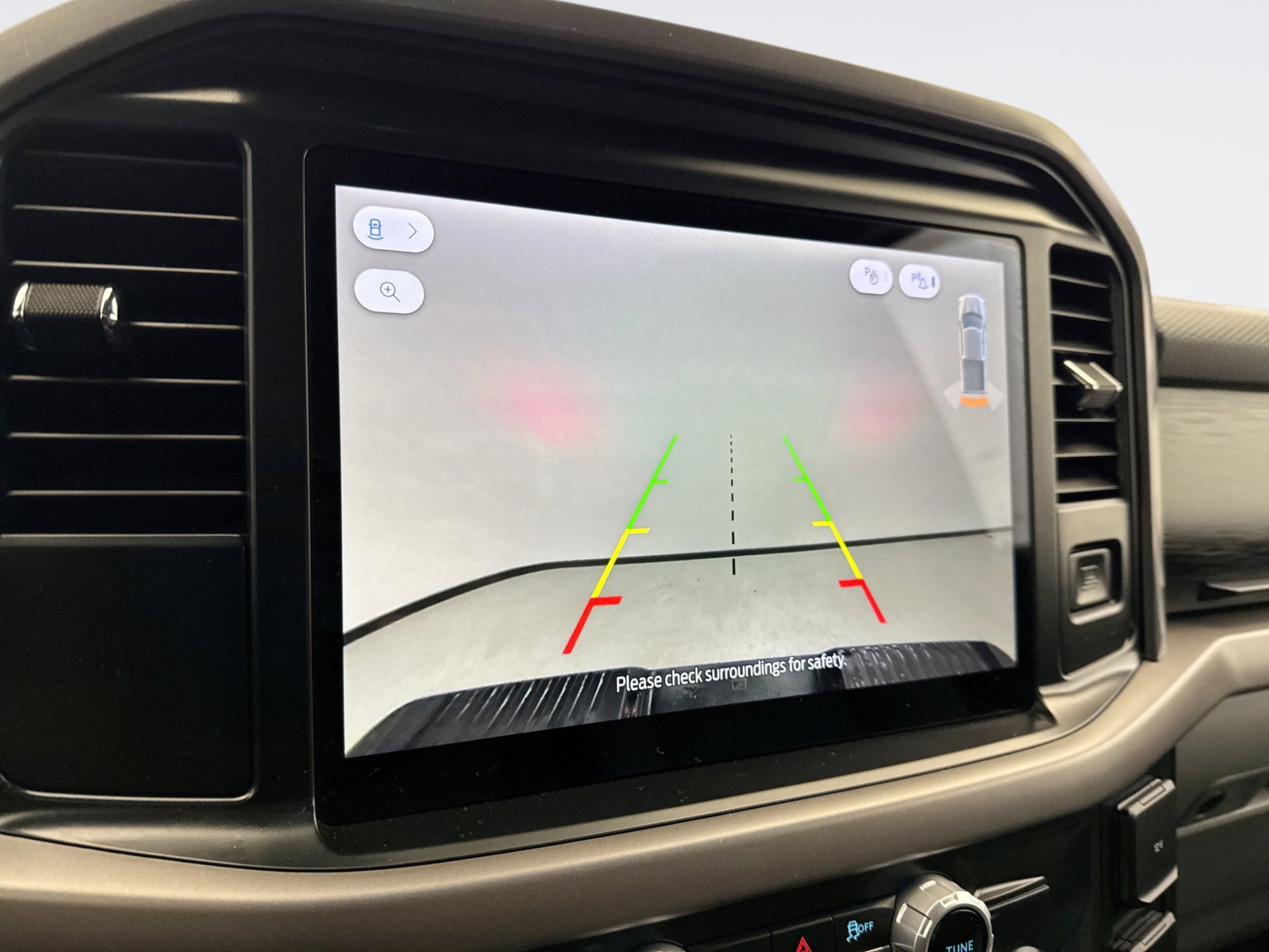 Used 2025 Ford F150 XLT w/ Equipment Group 301A Standard image 15