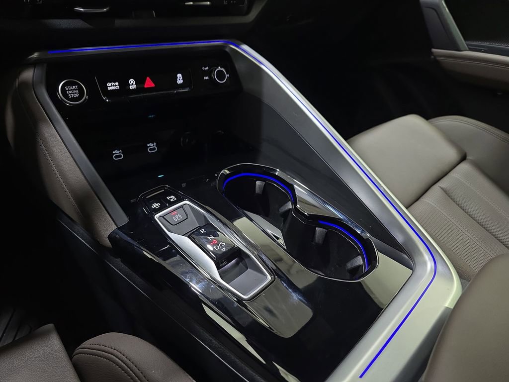 Certified 2025 Audi Q5 Prestige image 27