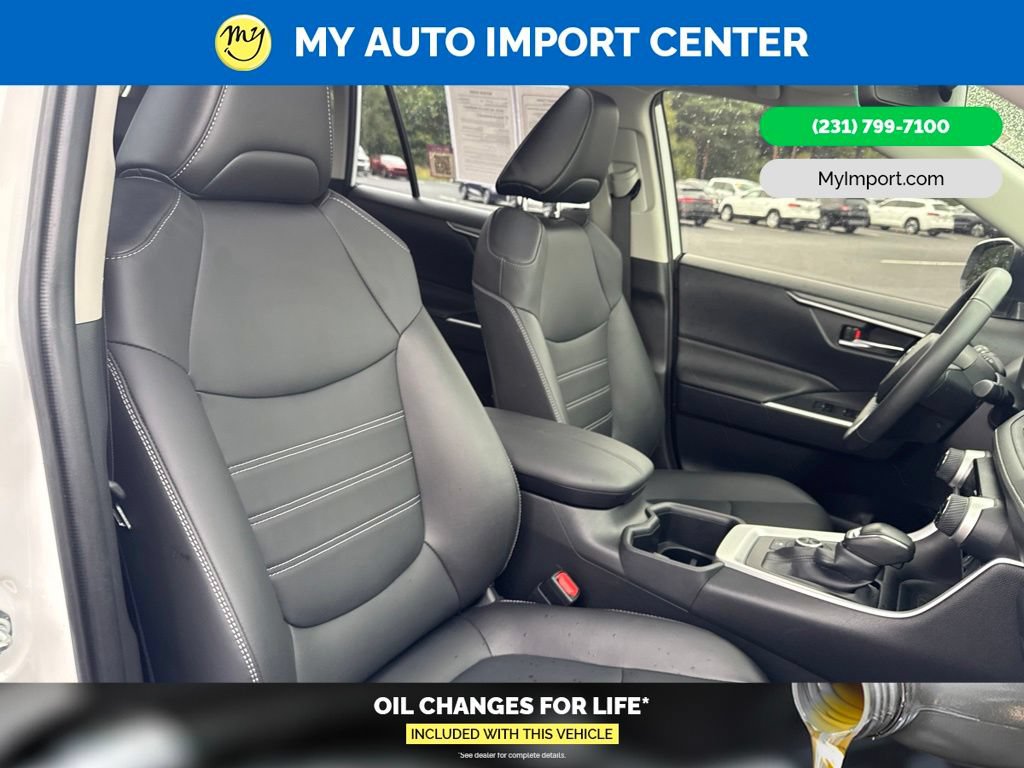 Used 2025 Toyota RAV4 XLE Premium w/ Weather Package AWD/4WD image 30