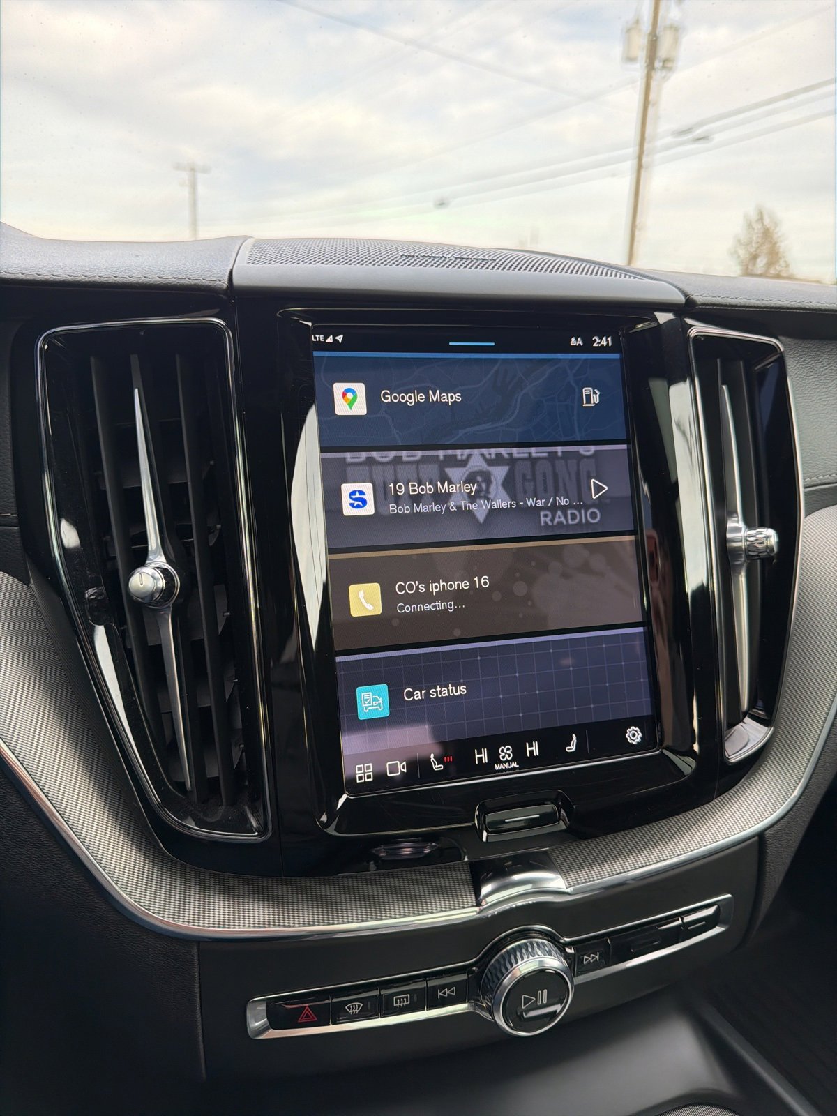 Used 2024 Volvo XC60 B5 Ultimate w/ Protection Package Premier image 21