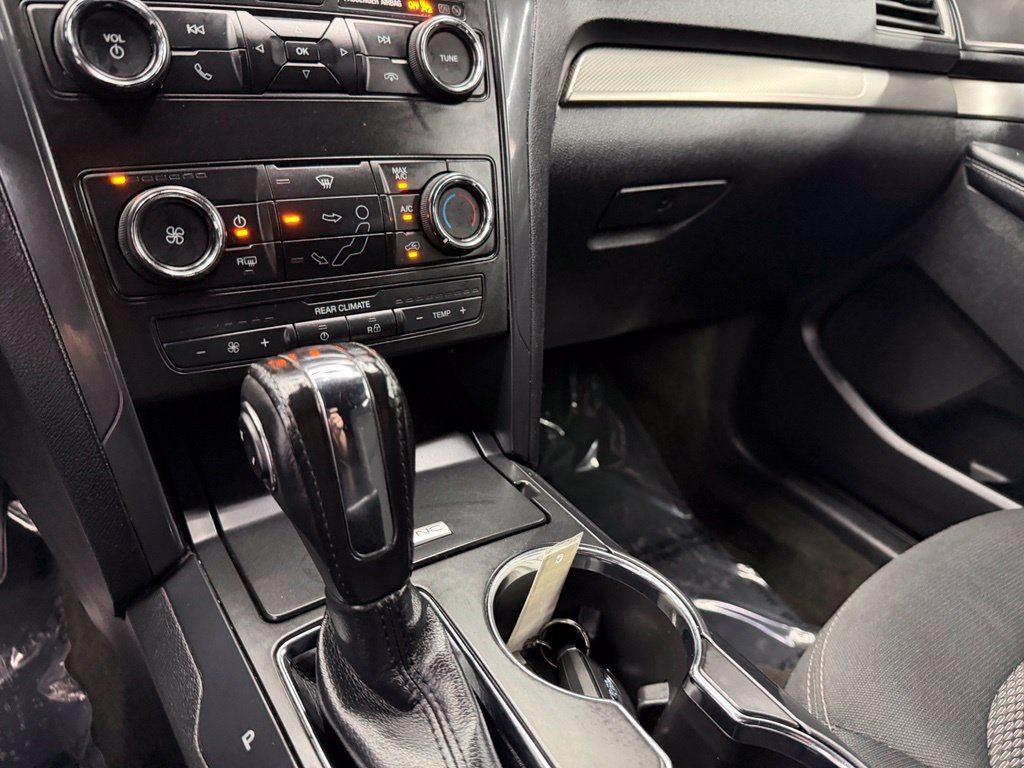Used 2018 Ford Explorer XLT FWD image 26