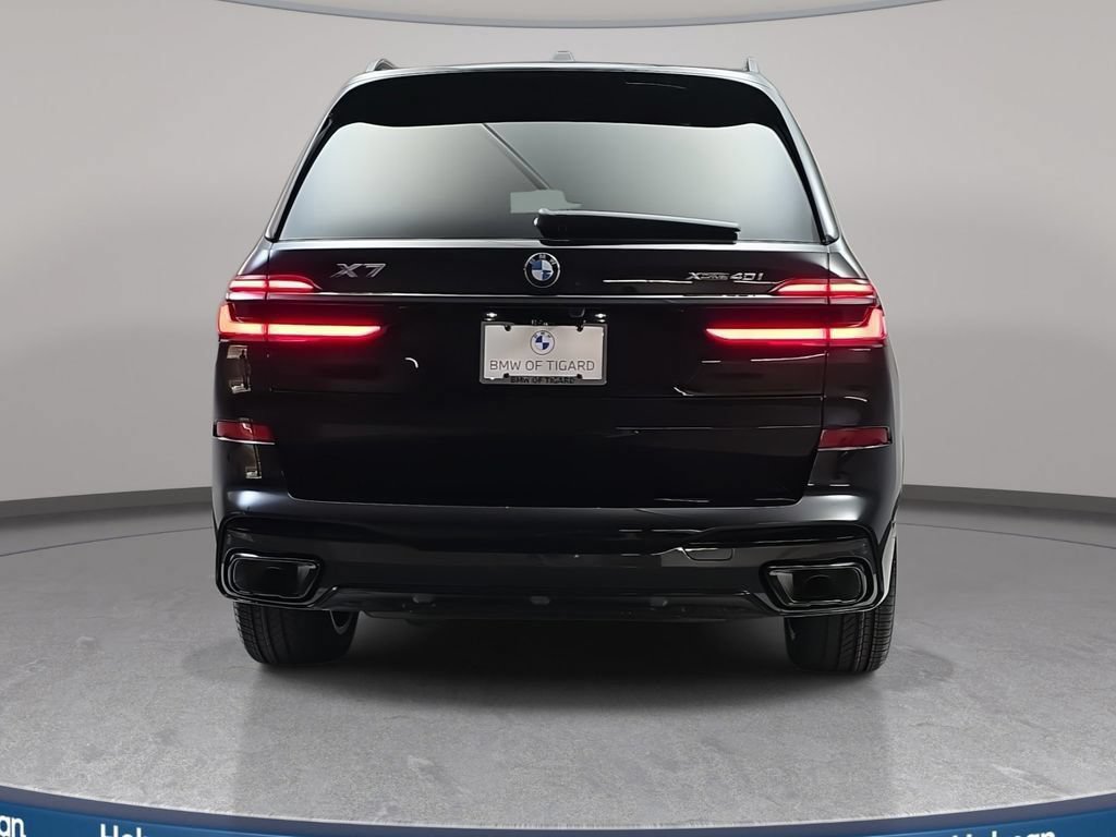 Used 2026 BMW X7 xDrive40i w/ M Sport Package AWD/4WD image 4