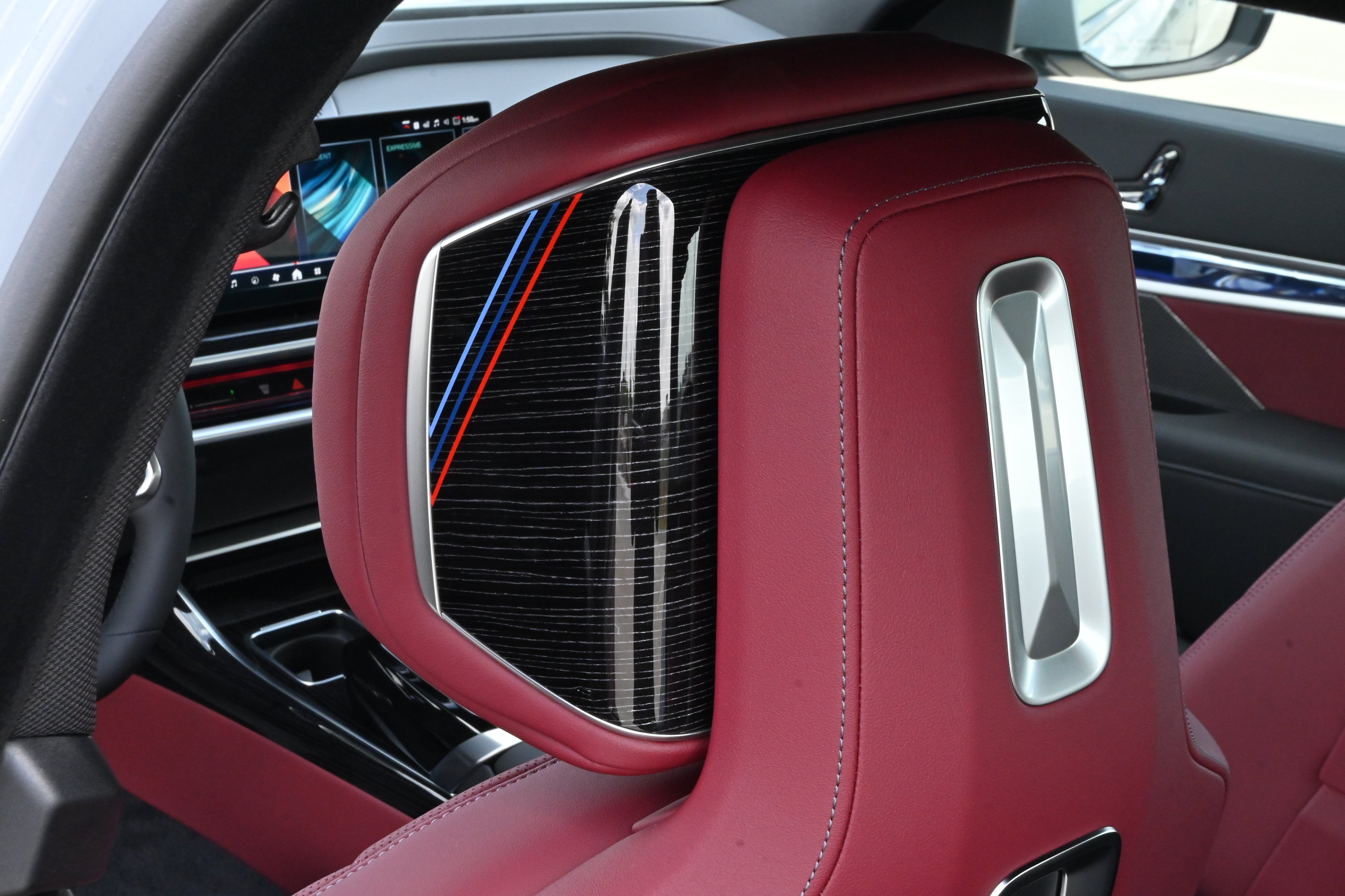 Used 2026 BMW 740i RWD image 24