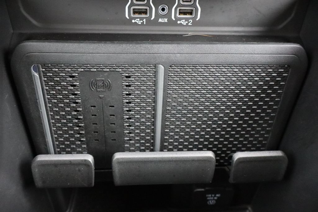 Used 2025 RAM 1500 Big Horn AWD/4WD image 16