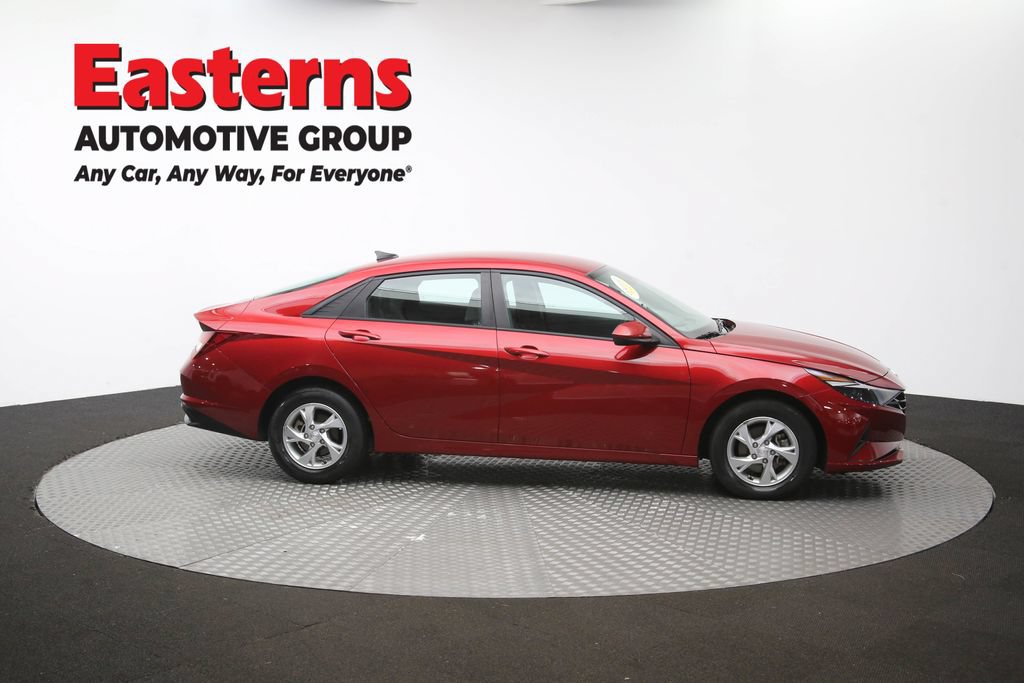 Used 2023 Hyundai Elantra SE FWD image 45