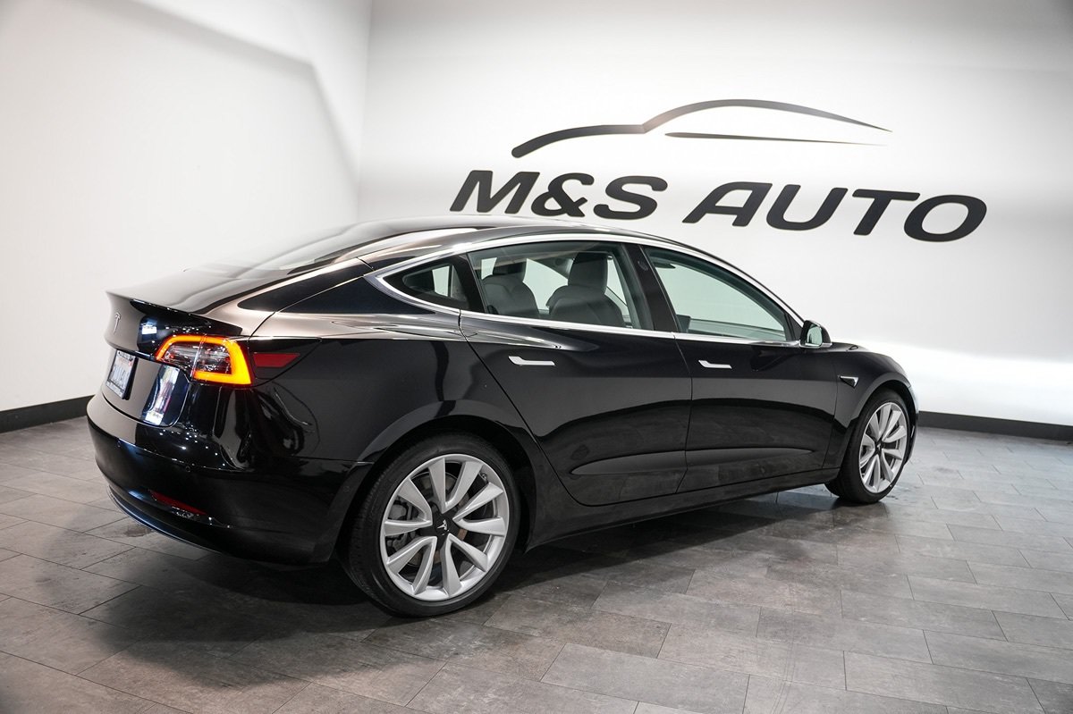 Used 2018 Tesla Model 3 Long Range RWD image 24