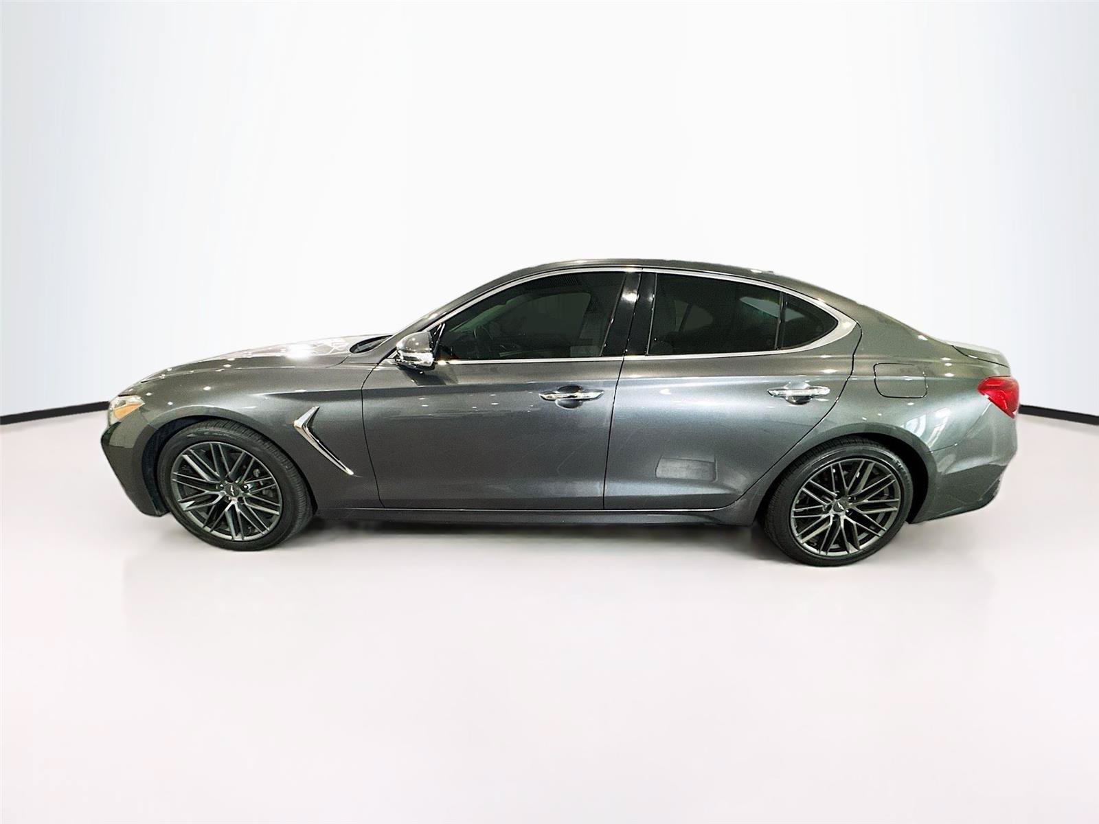 Used 2019 Genesis G70 2.0T Advanced w/ Elite Package RWD image 2