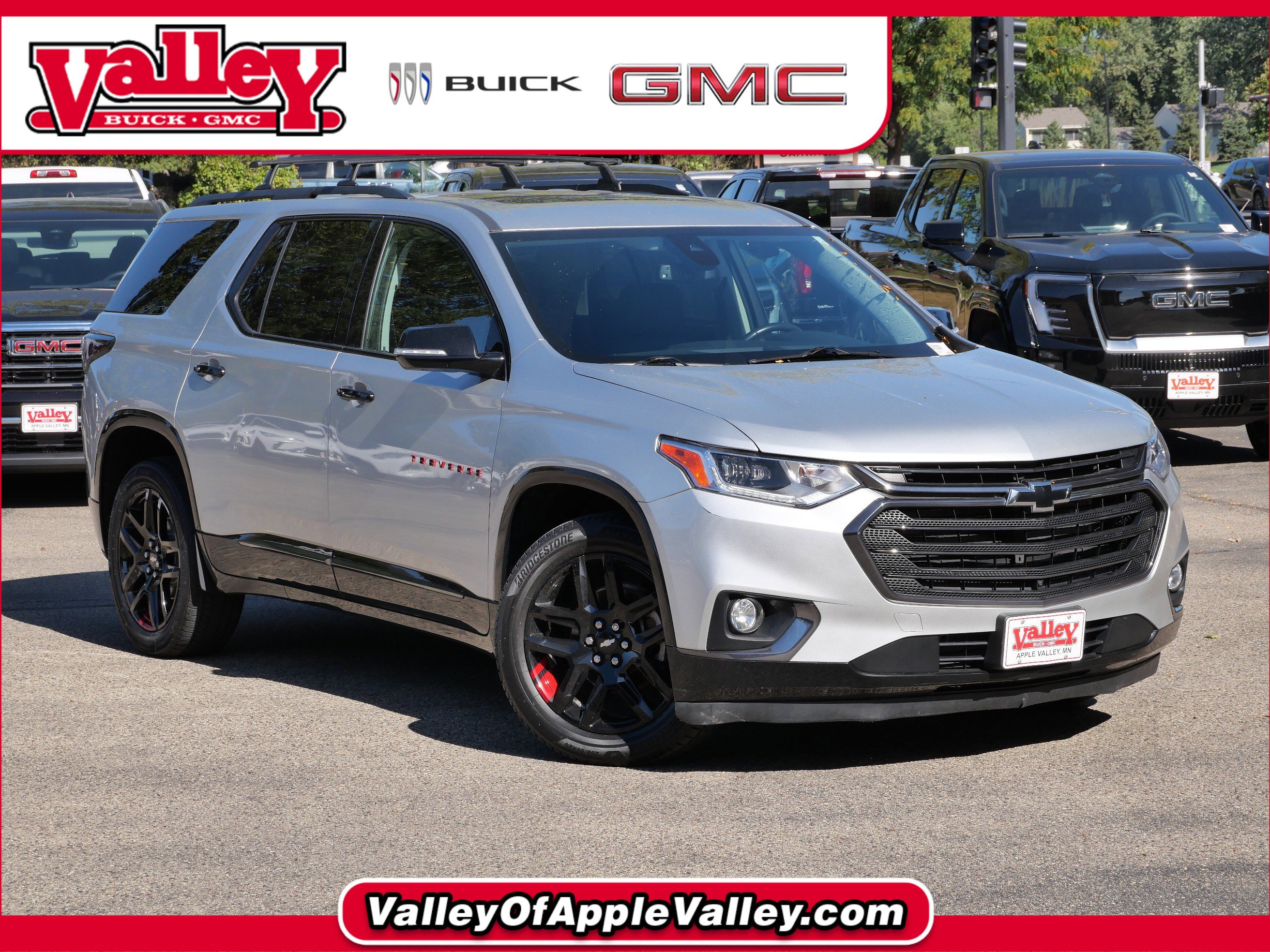 Used 2019 Chevrolet Traverse Premier w/ Redline Edition image 1