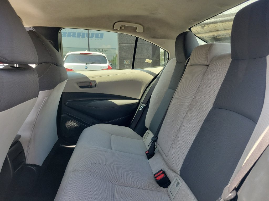 Used 2022 Toyota Corolla LE w/ Carpet Mat Package (TMS) FWD image 13