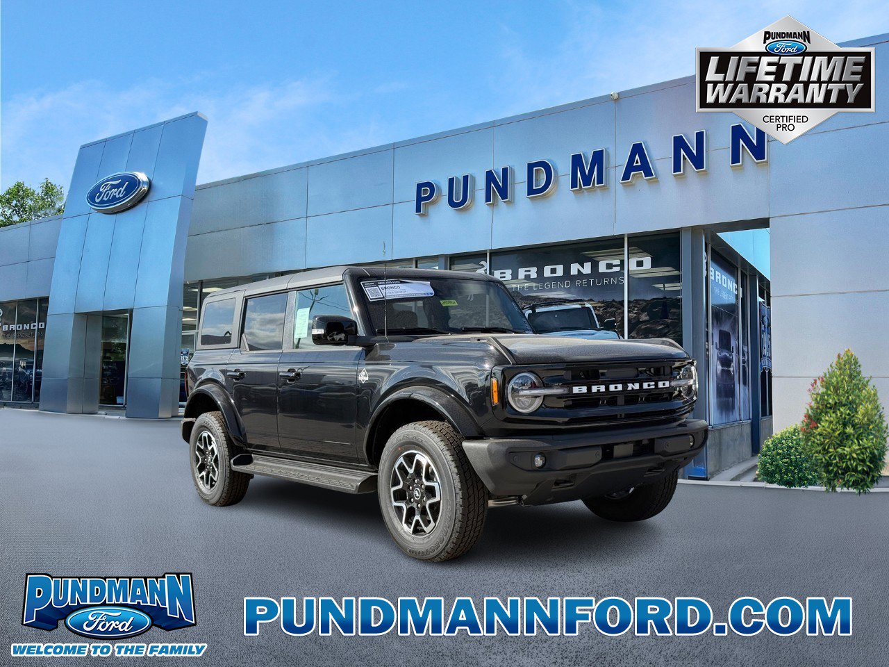 New 2025 Ford Bronco Outer Banks image 1