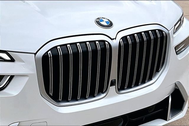 Used 2026 BMW X7 xDrive40i image 29