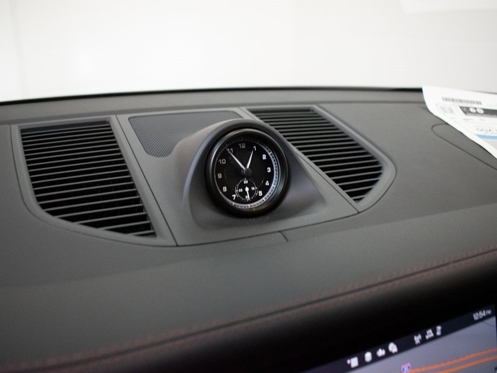 New 2026 Porsche Macan image 25