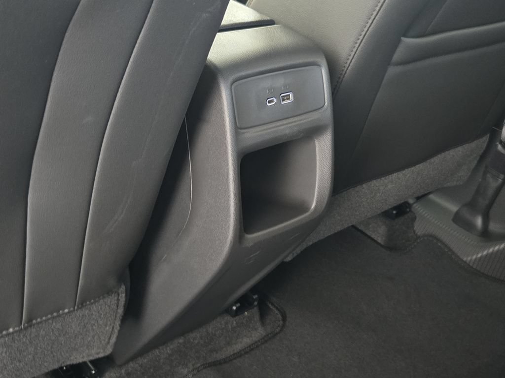 New 2026 Chevrolet Trax RS w/ Sunroof Package FWD image 33