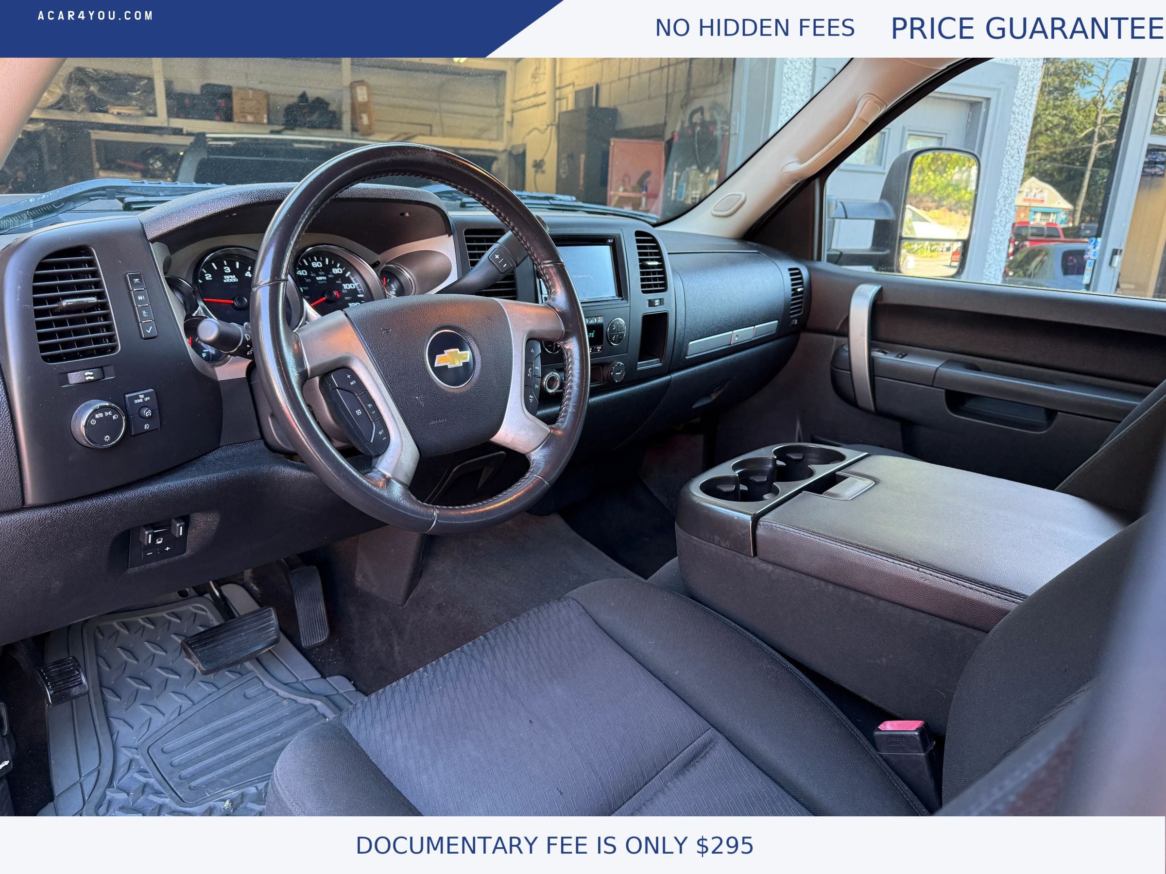 Used 2010 Chevrolet Silverado 2500 LT w/ Interior Plus Package AWD/4WD image 13
