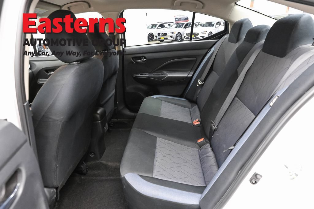 Used 2024 Nissan Versa SV FWD image 23