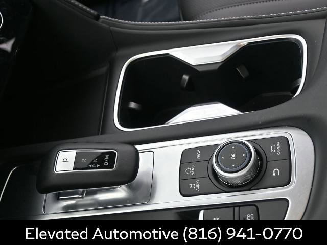 Certified 2026 INFINITI QX60 Luxe w/ Family Package AWD/4WD image 24