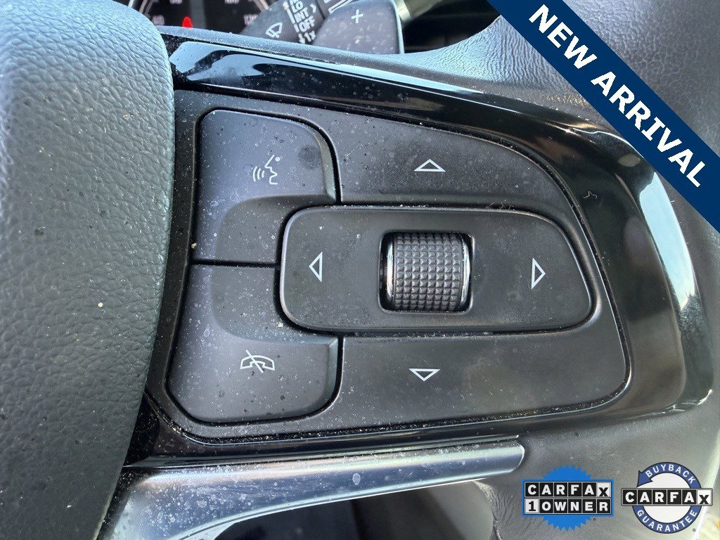 Used 2023 Buick Enclave Essence w/ Sport Touring Edition image 7