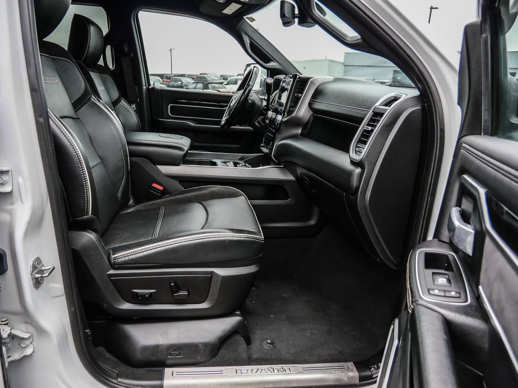 Used 2021 RAM 3500 Laramie AWD/4WD image 18