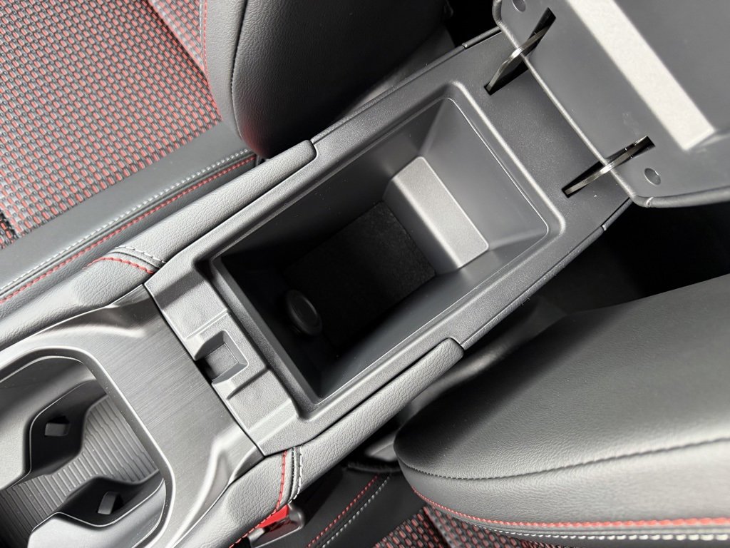 New 2026 Nissan Kicks SR w/ Cold Weather Package image 29