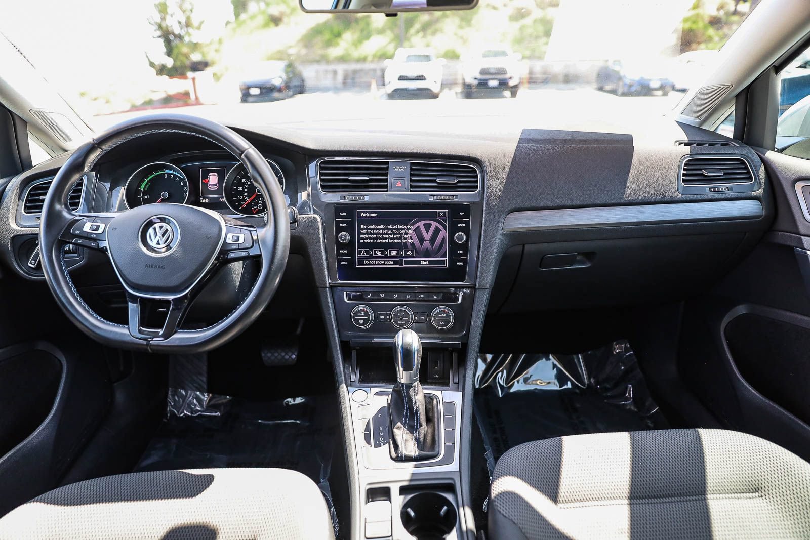 Used 2019 Volkswagen e-Golf SE w/ Driver Assistance Package FWD image 13