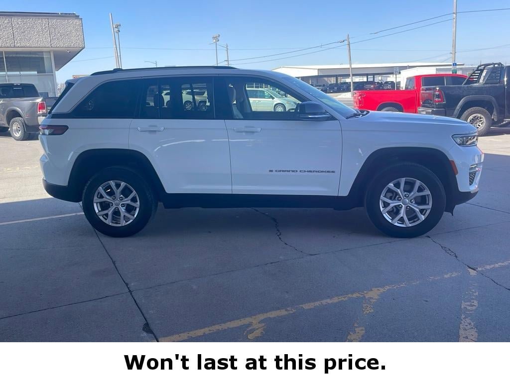 Used 2022 Jeep Grand Cherokee Limited AWD/4WD image 4