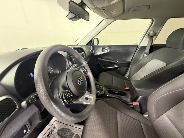 Used 2021 Kia Soul S FWD image 19