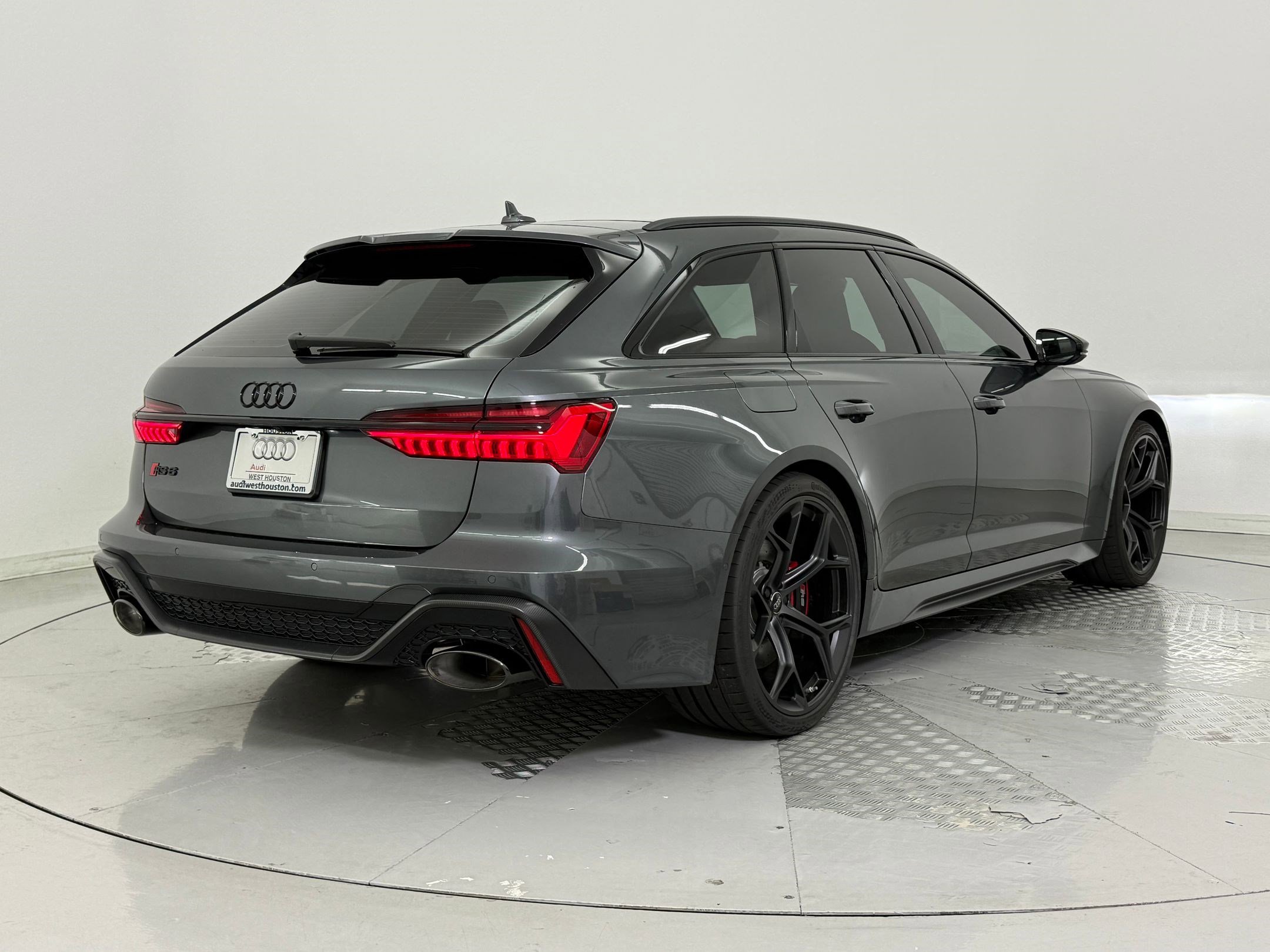 New 2026 Audi RS 6 performance image 9