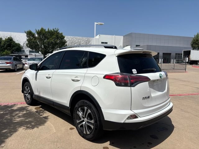 Used 2017 Toyota RAV4 LE FWD image 7