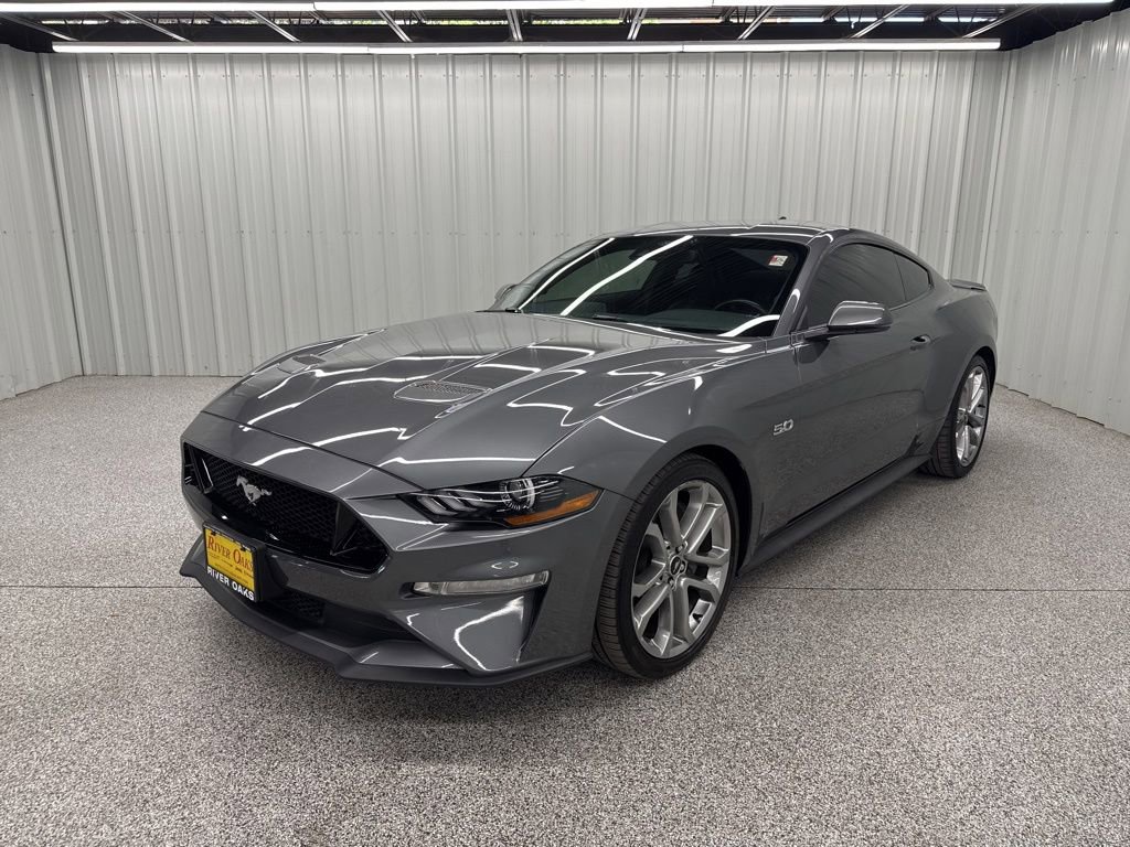 Used 2022 Ford Mustang GT Premium w/ Equipment Group 401A RWD image 3