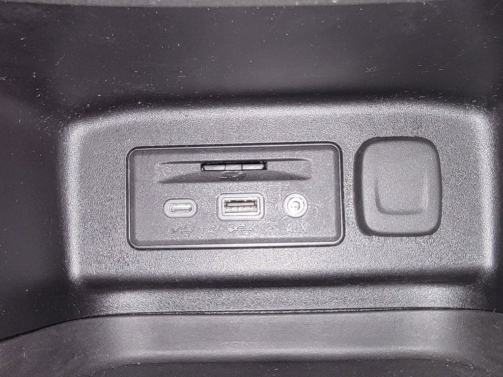 Used 2019 Chevrolet Equinox LT FWD image 27