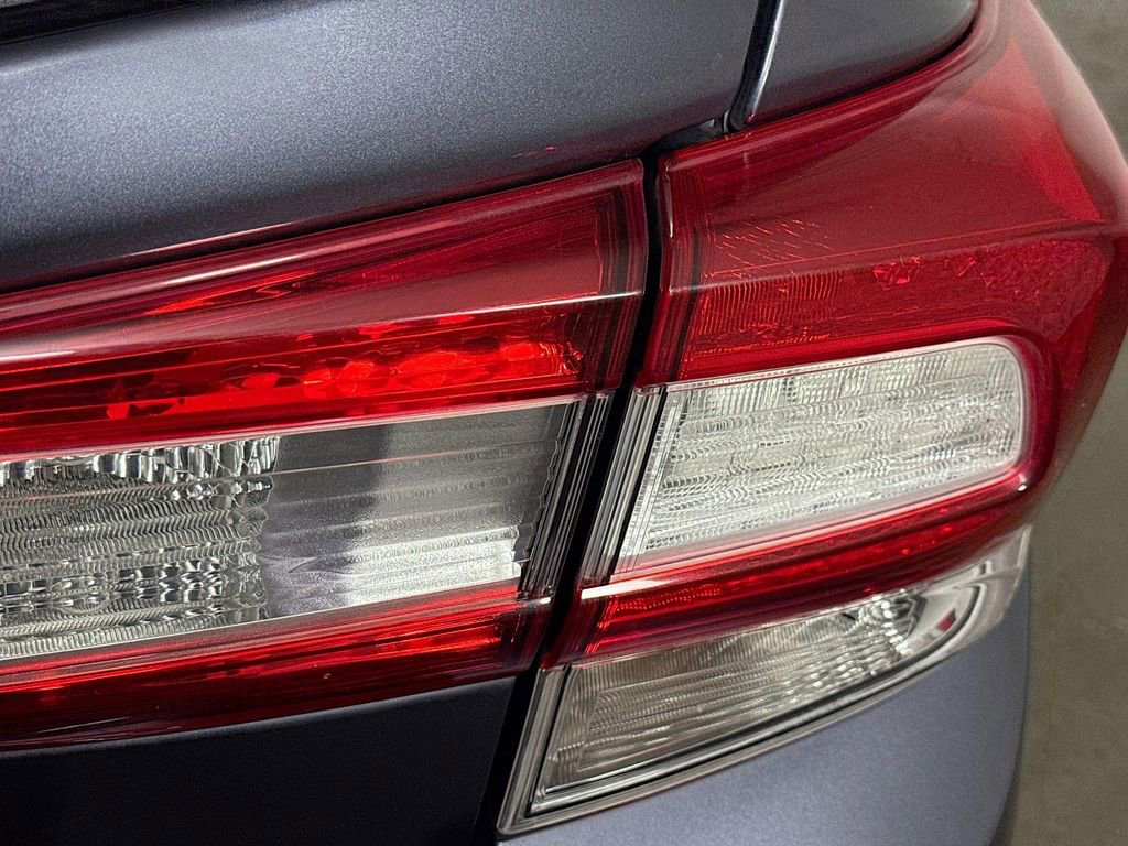 Used 2017 Subaru Impreza 2.0i image 30