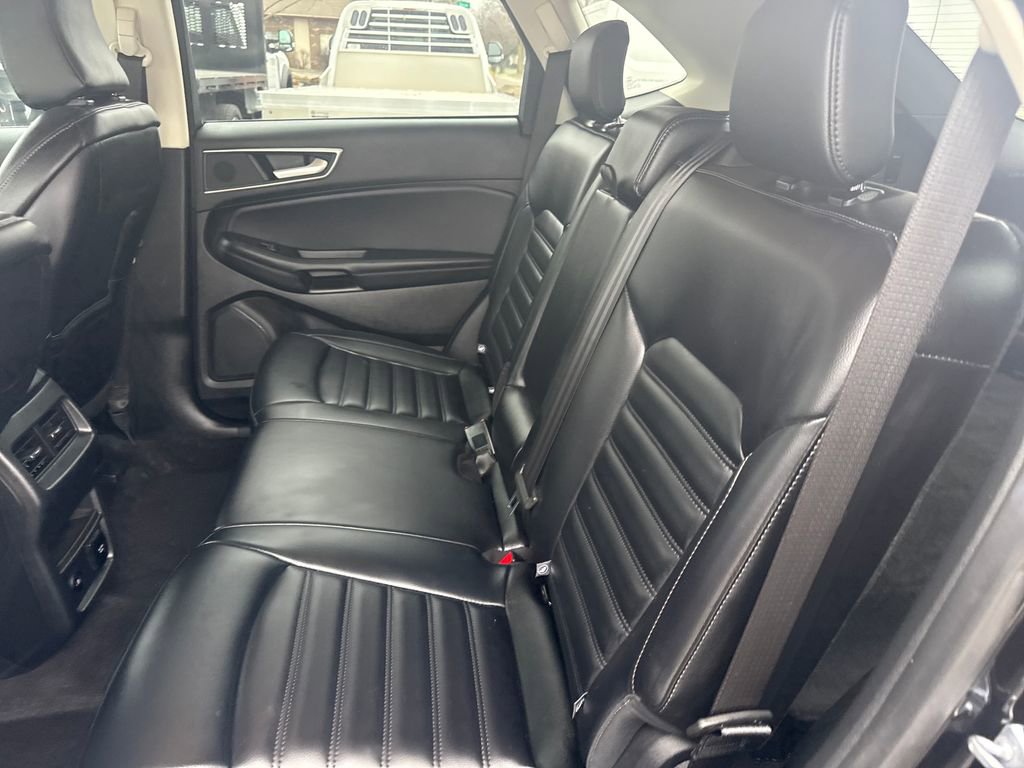Used 2024 Ford Edge SEL w/ Convenience Package image 16