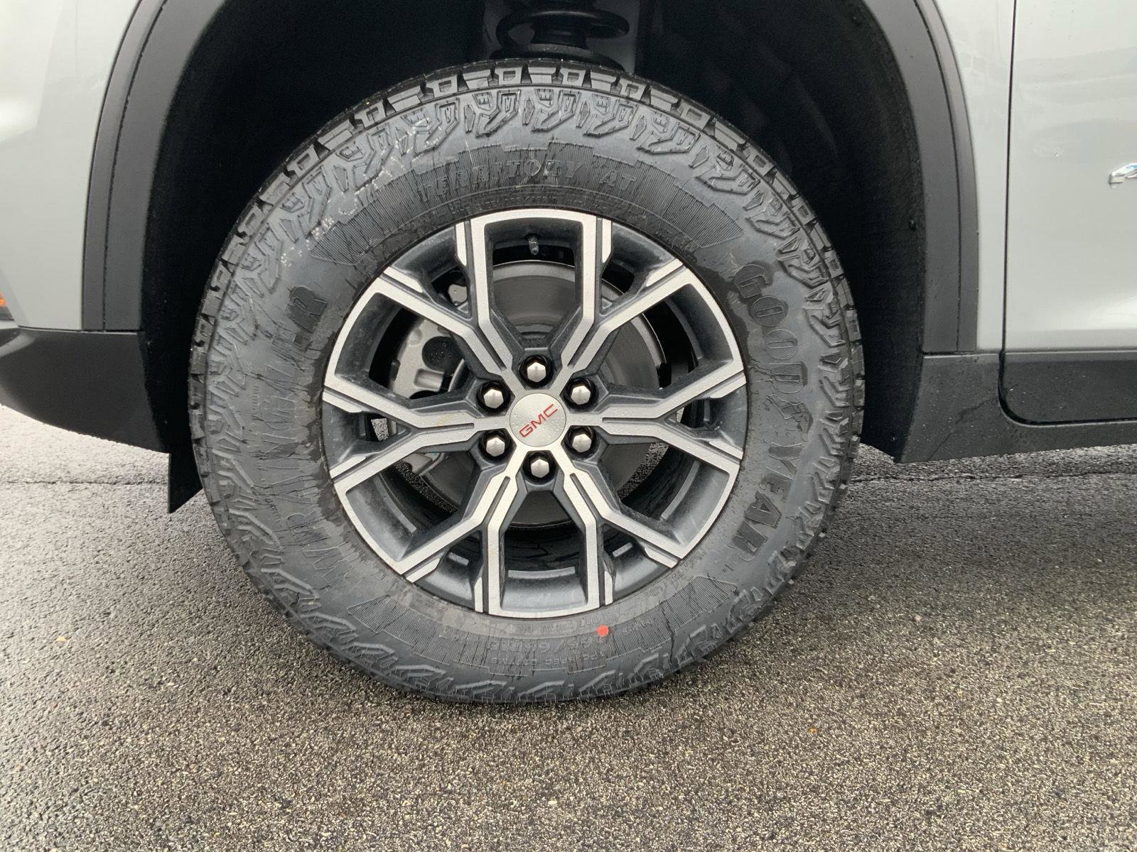 New 2026 GMC Acadia AT4 w/ Luxury Package image 22
