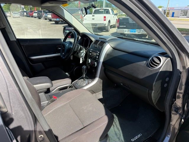 Used 2011 Suzuki Grand Vitara Premium image 11