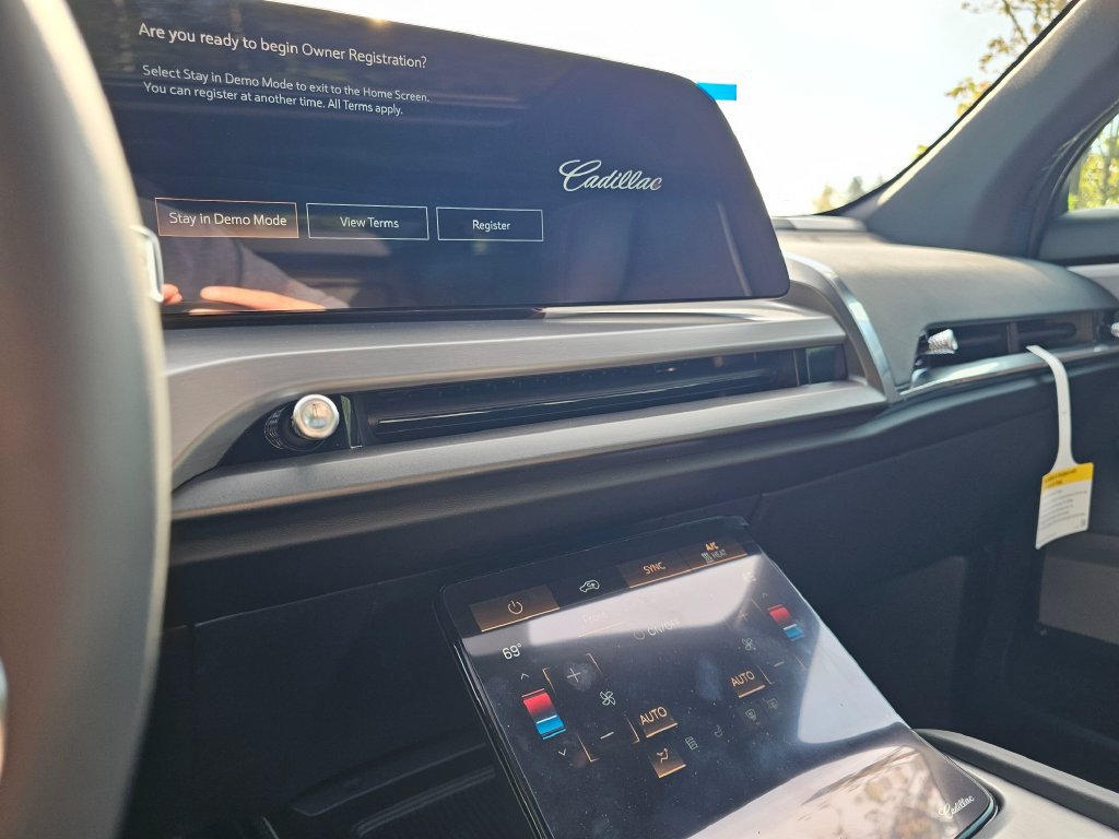 New 2027 Cadillac Vistiq Luxury AWD/4WD image 28