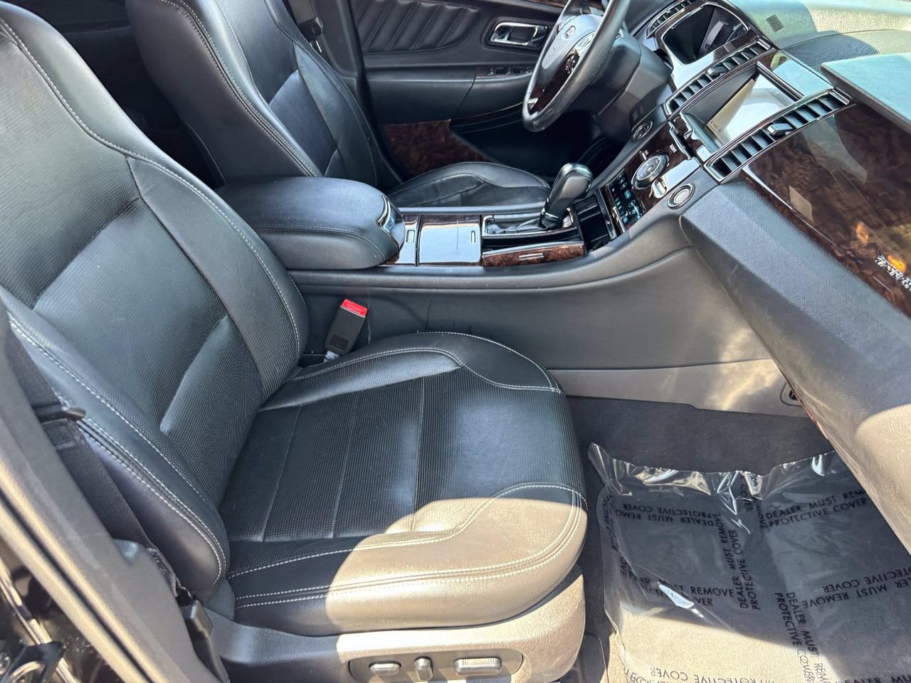 Used 2019 Ford Taurus Limited FWD image 9