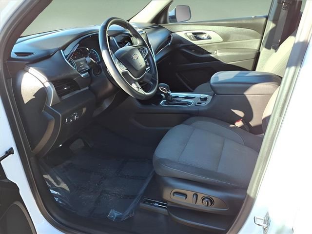 Used 2023 Chevrolet Traverse LT image 11
