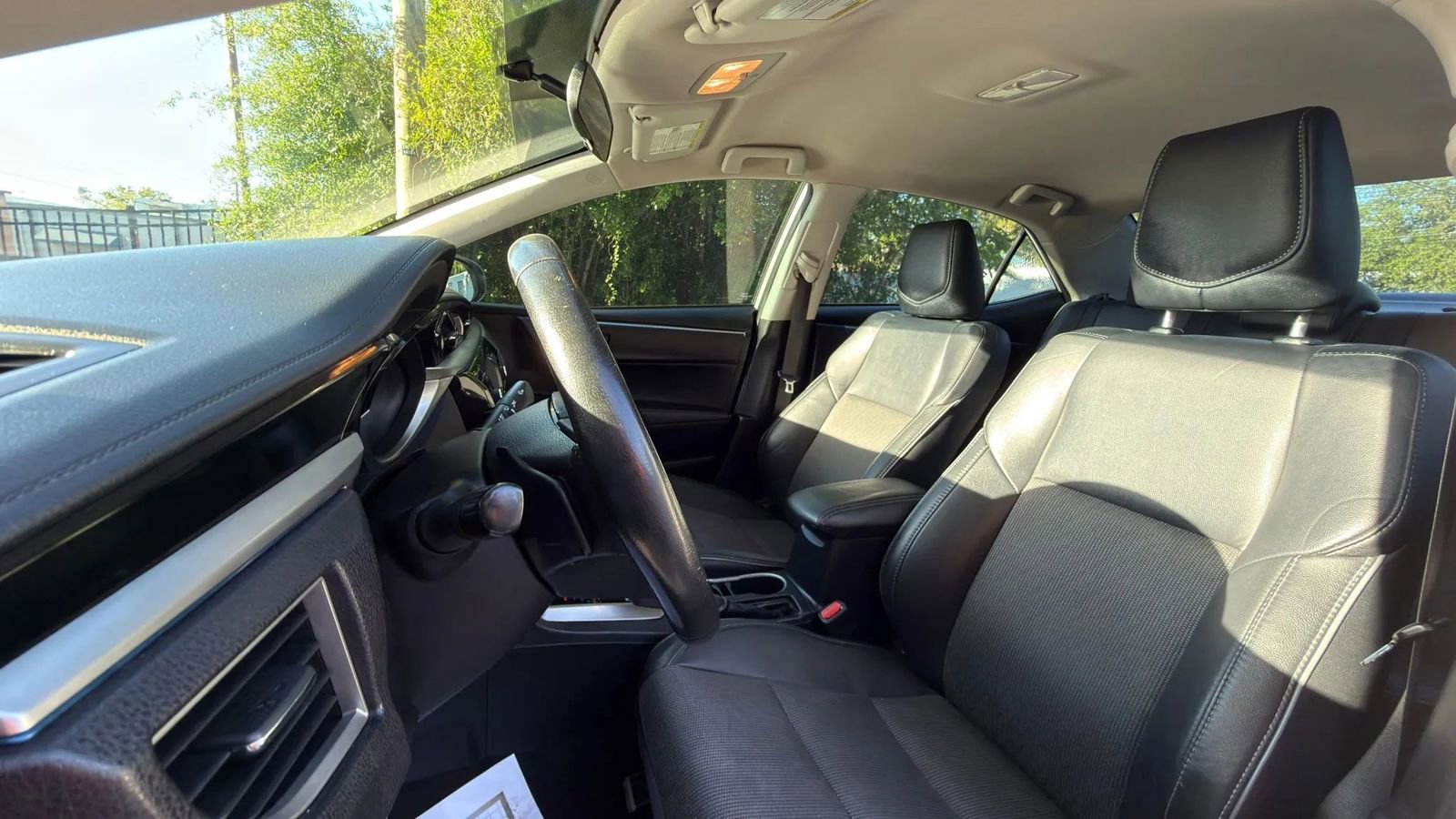 Used 2016 Toyota Corolla S image 20